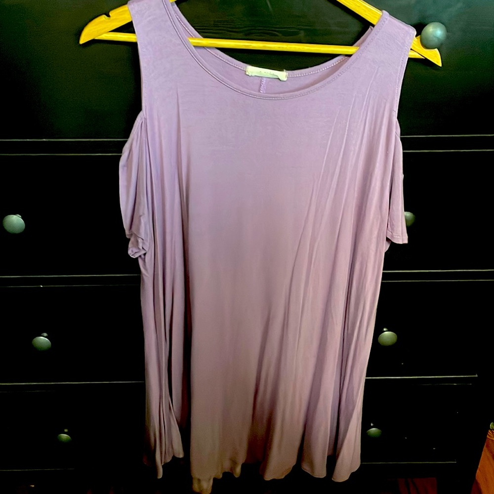 NWOT 3X COLD SHOULDER SHIRT